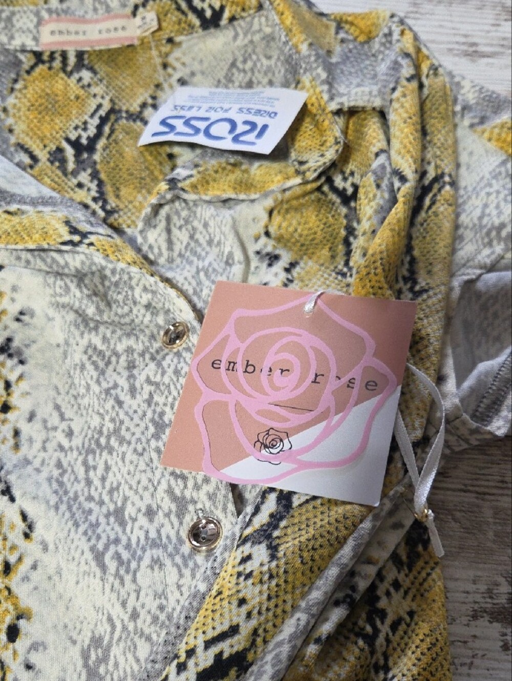 Yellow Snake-Print Short Sleeve Button-Up Women's Shirt - Picture 6 of 7